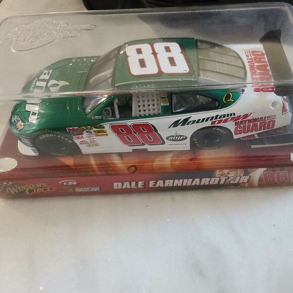 Dale Earnhardt Jr #88 2008 Winner's Circle NASCAR AMP Energy - Picture 5 of 6